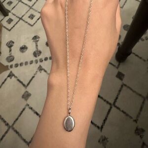 CATBIRD SWEET NOTHING CHAIN AND DOLLHOUSE LOCKET IN STERLING SILVER 925 NECKLACE